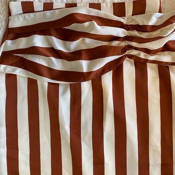 NWOT Midi Stripped Skirt - Picture 4 of 7